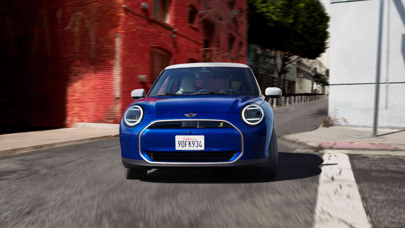 THE NEW ALL-ELECTRIC MINI COOPER.